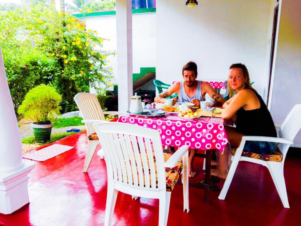 The Bay House Hotel Weligama Eksteriør billede